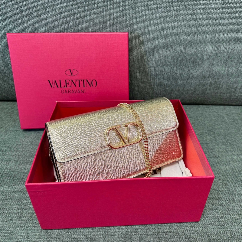 Va1e*ntin0 satchel bag